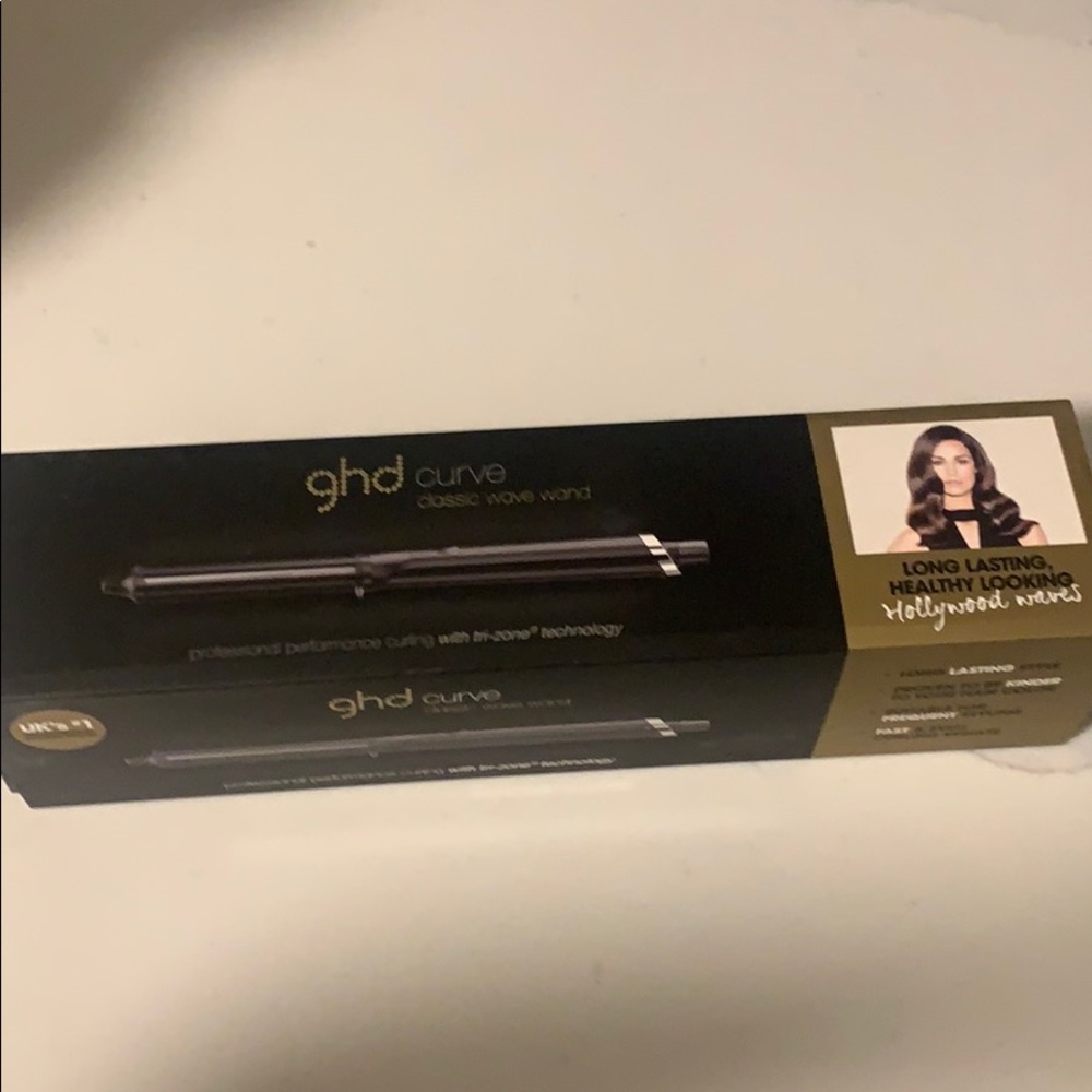 GHD curve wand